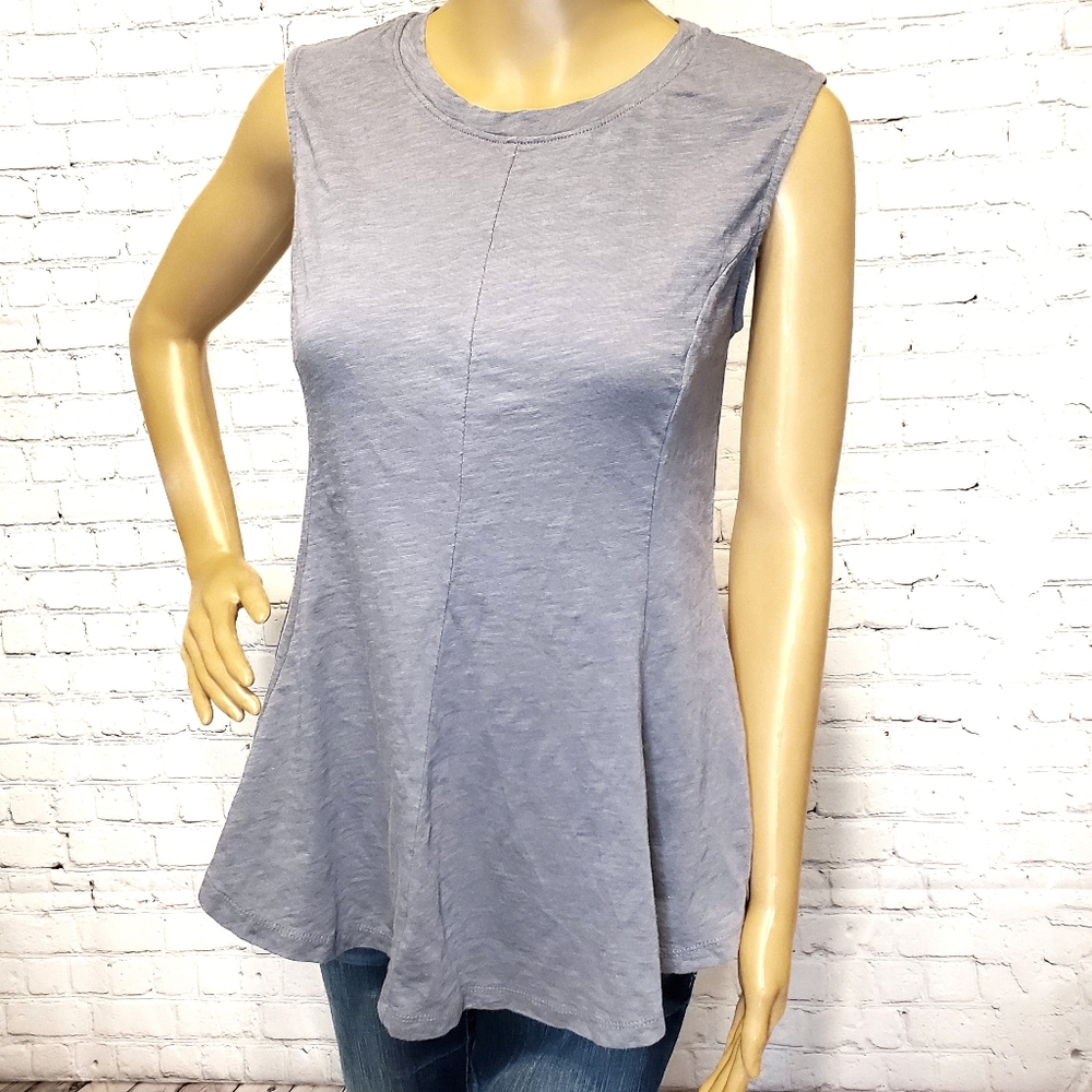 Eri + Ali (anthro) Grey peplum waist tank